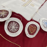 Beseda s paní Blankou Chládkovou - vyšívání praporů, krojů a jiných věcí – fotografie