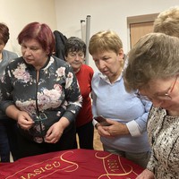 Beseda s paní Blankou Chládkovou - vyšívání praporů, krojů a jiných věcí – fotografie